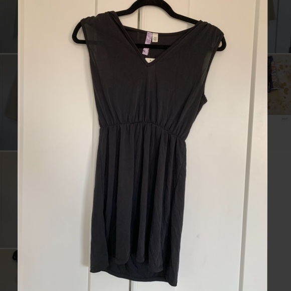 Alya Black Sleeveless Dress - Picture 1 of 2